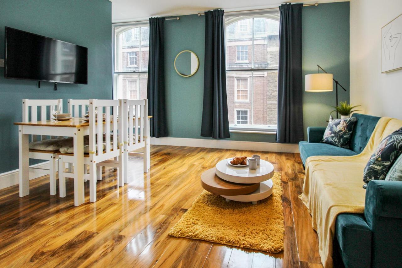 Sleek & Stylish Apartment In The Heart Of The City 诺丁汉 外观 照片